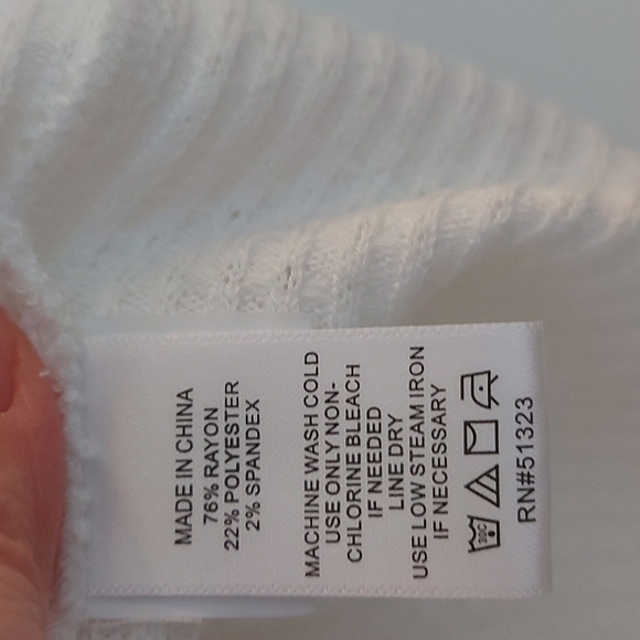 NWT 1.State Lightweight Crisscross Neckline Top Soft Ecru Size XS - Picture 7 of 7